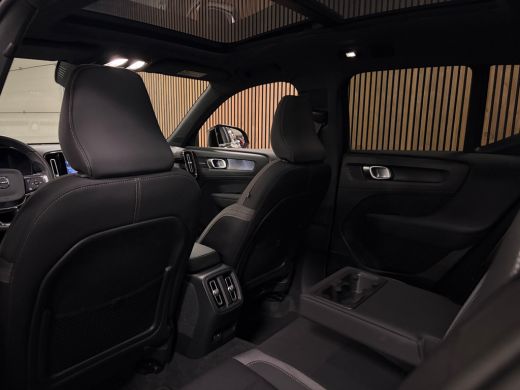 Volvo  XC40 Recharge Ultimate 70 kWh | Vol! | Schuifdak | 360&deg; Camera | All Season banden | Harman Kardon | A... ActivLease financial lease