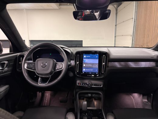 Volvo  XC40 Recharge Ultimate 70 kWh | Vol! | Schuifdak | 360&deg; Camera | All Season banden | Harman Kardon | A... ActivLease financial lease