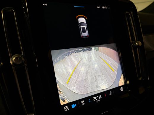 Volvo  XC40 Recharge Ultimate 70 kWh | Vol! | Schuifdak | 360&deg; Camera | All Season banden | Harman Kardon | A... ActivLease financial lease