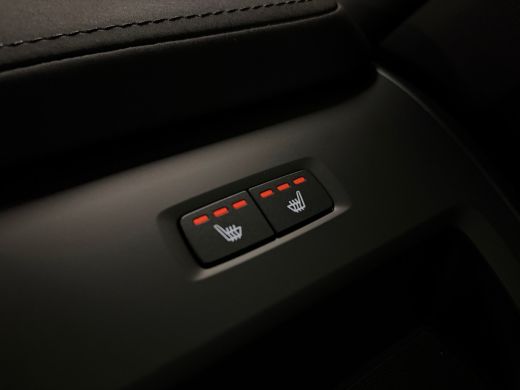 Volvo  XC60 T6 AWD Recharge Ultra Black Edition | MY26 | Luchtvering | Trekhaak | 360 Camera | Head-Up Displa... ActivLease financial lease