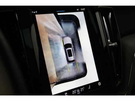 Volvo  XC60 T6 Recharge AWD Ultra Dark | Luchtvering | Bowers & Wilkins | Head-Up | 21" | Leder | 360&deg; Camera... ActivLease financial lease