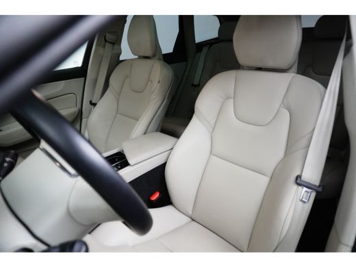 Volvo  XC60 T6 Recharge AWD Ultra Dark | Luchtvering | Bowers & Wilkins | Head-Up | 21" | Leder | 360&deg; Camera... ActivLease financial lease