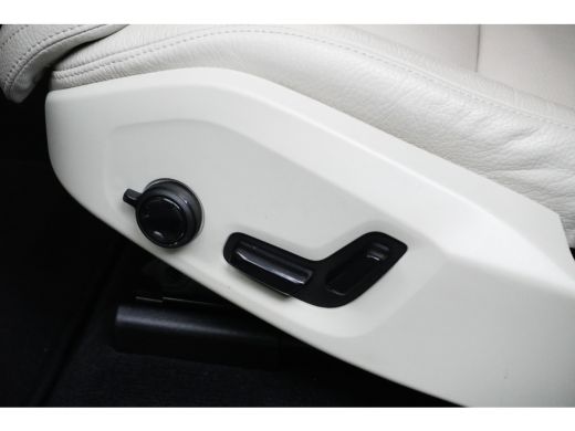 Volvo  XC60 T6 Recharge AWD Ultra Dark | Luchtvering | Bowers & Wilkins | Head-Up | 21" | Leder | 360&deg; Camera... ActivLease financial lease