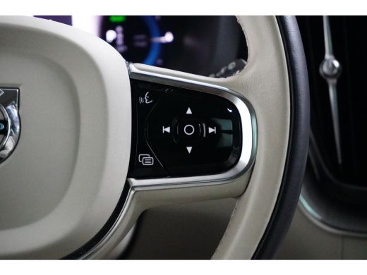 Volvo  XC60 T6 Recharge AWD Ultra Dark | Luchtvering | Bowers & Wilkins | Head-Up | 21" | Leder | 360&deg; Camera... ActivLease financial lease