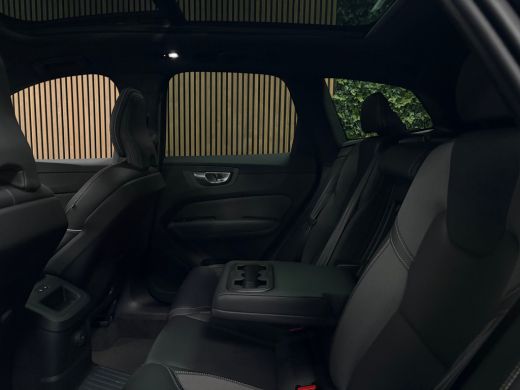 Volvo  XC60 T8 AWD Recharge Ultra Black Edition | Luchtvering | Trekhaak | Head-Up Display | 455pk | Harman K... ActivLease financial lease