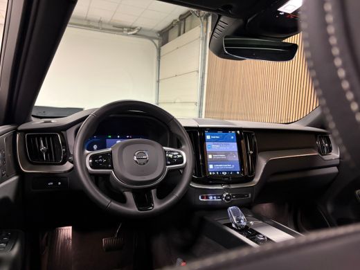 Volvo  XC60 T8 AWD Recharge Ultra Black Edition | Luchtvering | Trekhaak | Head-Up Display | 455pk | Harman K... ActivLease financial lease