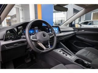 Volkswagen Golf 1.5 eTSI Style | Massage | Stuur+stoel verwarming | Adap cruise | Camera | Apple Carplay/Android ...