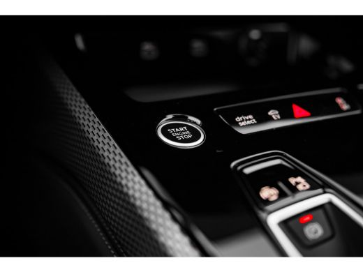 Audi A5 Avant 2.0 e-hybrid quattro S edition Competition | Panoramadak | Trekhaak | S-Sportstoel | ActivLease financial lease