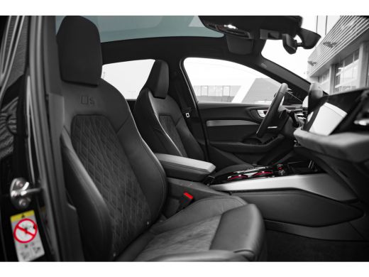 Audi A5 Avant 2.0 e-hybrid quattro S edition Competition | Panoramadak | Trekhaak | S-Sportstoel | ActivLease financial lease