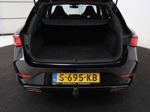 CUPRA Leon 1.4 e-Hybrid VZ Business | 245pk | Origineel NL | Trekhaak | Stuurverwarming |  Carplay | Adaptiv... ActivLease financial lease