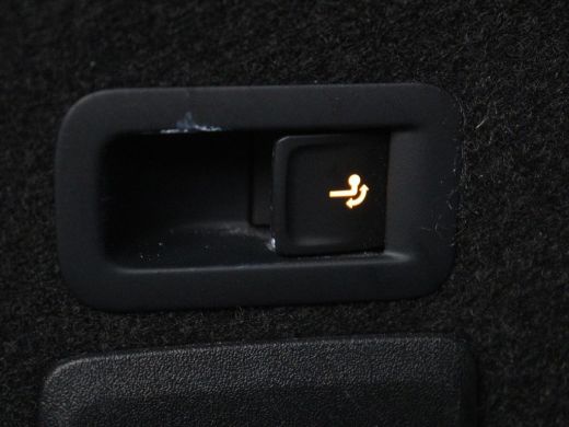 CUPRA Leon 1.4 e-Hybrid VZ Business | 245pk | Origineel NL | Trekhaak | Stuurverwarming |  Carplay | Adaptiv... ActivLease financial lease