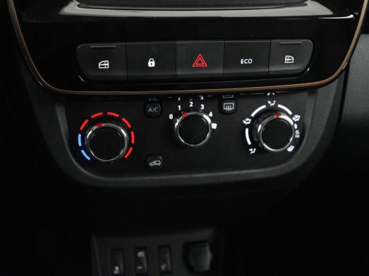 Dacia Spring Extreme 27 kWh | Leder | Carplay | Camera | Airco | Navigatie | Parkeerhulp | Speedlimiter | Blue... ActivLease financial lease