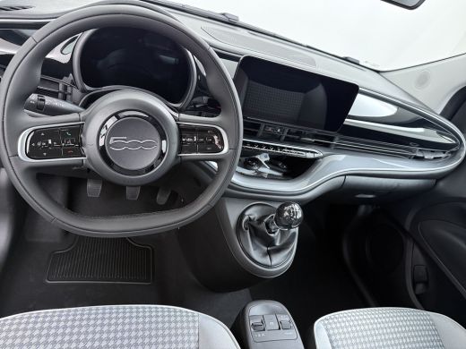 Fiat 500 Torino | 10,25" touchscreen radio met Bluetooth, DAB & USB | Automatische airconditioning | Cruis... ActivLease financial lease