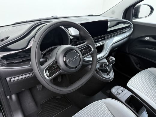 Fiat 500 Torino | 10,25" touchscreen radio met Bluetooth, DAB & USB | Automatische airconditioning | Cruis... ActivLease financial lease