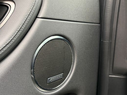 Land Rover Discovery Sport P270e PHEV Dynamic Edition | Pano | 20 Inch | 360gr Camera | Black Pack | Meridian Surround | Col... ActivLease financial lease