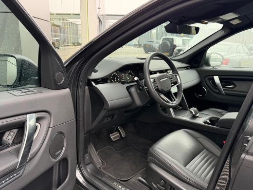 Land Rover Discovery Sport P270e PHEV Dynamic Edition | Pano | 20 Inch | 360gr Camera | Black Pack | Meridian Surround | Col... ActivLease financial lease