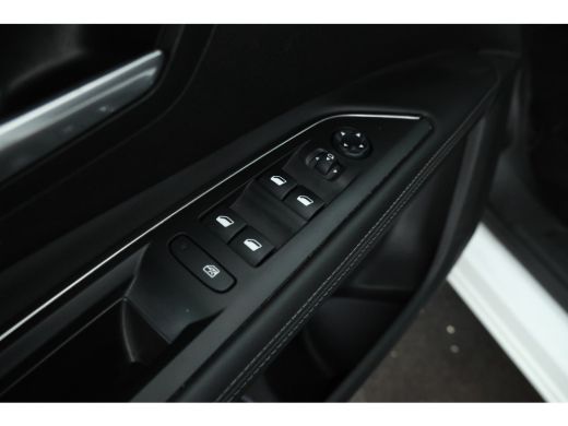 Peugeot 5008 1.5 BlueHDI Blue Lease Premium Avantage Automaat,7 Persoons, Navigatie, Climate, ActivLease financial lease