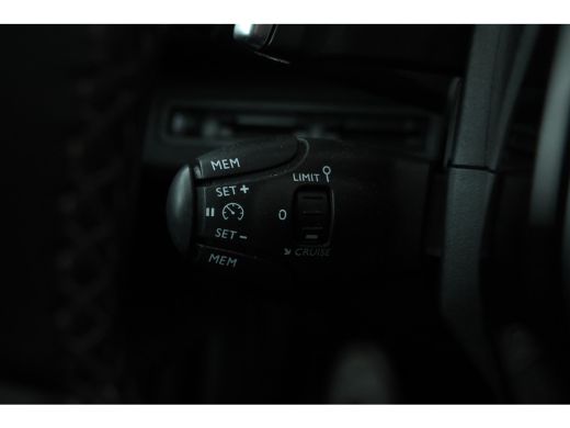 Peugeot 5008 1.5 BlueHDI Blue Lease Premium Avantage Automaat,7 Persoons, Navigatie, Climate, ActivLease financial lease