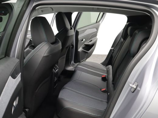 Peugeot e-308 Allure EV 54 kWh | 11 kW lader | Achteruitrijcamera | Airco separaat achter ActivLease financial lease