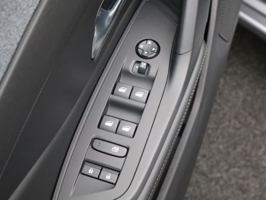 Peugeot e-308 Allure EV 54 kWh | 11 kW lader | Achteruitrijcamera | Airco separaat achter ActivLease financial lease