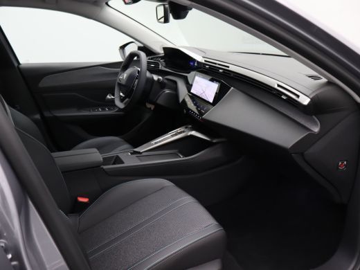 Peugeot e-308 Allure EV 54 kWh | 11 kW lader | Achteruitrijcamera | Airco separaat achter ActivLease financial lease