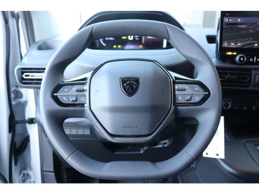 Peugeot e-Partner 50KWH 136PK L2H1 AUTOMAAT / NAVI / AIRCO / LED / PDC / CAMERA / DAB+ / BLUETOOTH / CRUISECONTROL ... ActivLease financial lease