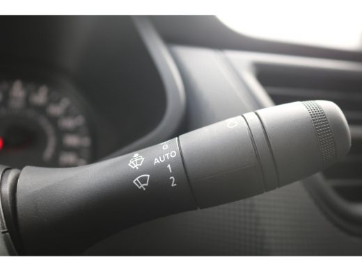 Renault Trafic 2.0 dCi 150pk L2 H1 Work Edition Automaat Airco Navigatie Trekhaak ActivLease financial lease