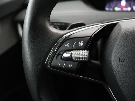 Skoda Enyaq iV 80 | Panoramadak | Trekhaak | Stoelverwarming | Camera | Sfeerverlichting | Carplay | Navigatie |... ActivLease financial lease