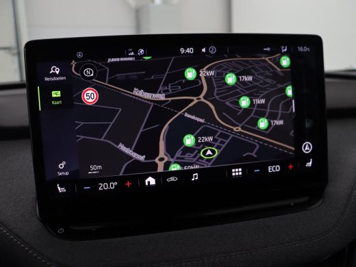 Skoda Enyaq iV 80 | Panoramadak | Trekhaak | Stoelverwarming | Camera | Sfeerverlichting | Carplay | Navigatie |... ActivLease financial lease