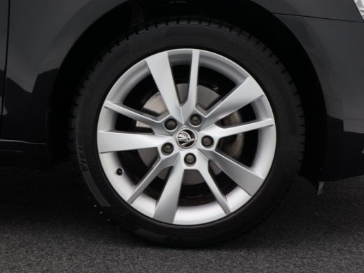 Skoda Octavia Combi 1.0 TSi 115 Pk Automaat Ambition Business | Trekhaak | Navigatie | CarPlay | Stoelverwarmin... ActivLease financial lease