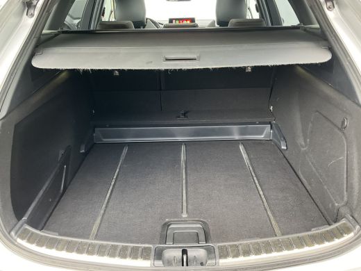 Toyota Corolla Touring Sports 2.0 Hybrid Executive Pano.dak Stoelverw. Adapt.Cruise Trekhaak 1Eig ActivLease financial lease