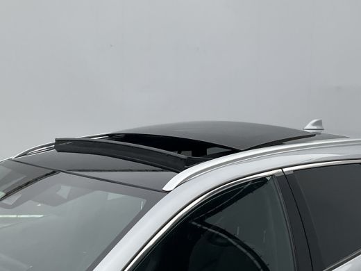 Toyota Corolla Touring Sports 2.0 Hybrid Executive Pano.dak Stoelverw. Adapt.Cruise Trekhaak 1Eig ActivLease financial lease