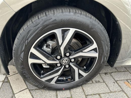 Toyota Yaris 1.5 Hybrid 115 Dynamic Limited (Comfort Pack) ActivLease financial lease