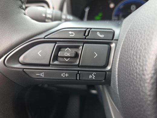 Toyota Yaris Cross 1.5 Hybrid 130 Dynamic | Apple CarPlay | Blindspot | Parkeersensoren | Rijklaar incl. garantie | ActivLease financial lease