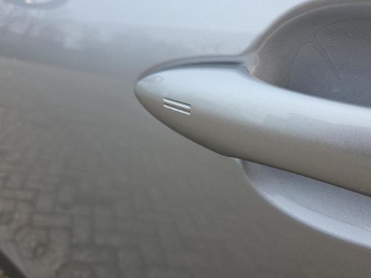 Toyota Yaris Cross 1.5 Hybrid 130 Dynamic | Apple CarPlay | Blindspot | Parkeersensoren | Rijklaar incl. garantie | ActivLease financial lease