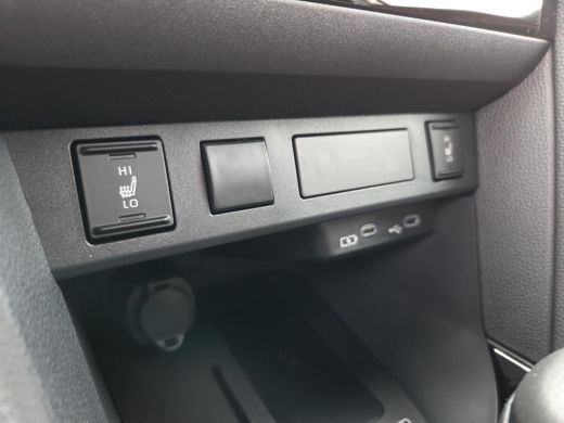 Toyota Yaris Cross 1.5 Hybrid 130 Dynamic | Apple CarPlay | Blindspot | Parkeersensoren | Rijklaar incl. garantie | ActivLease financial lease