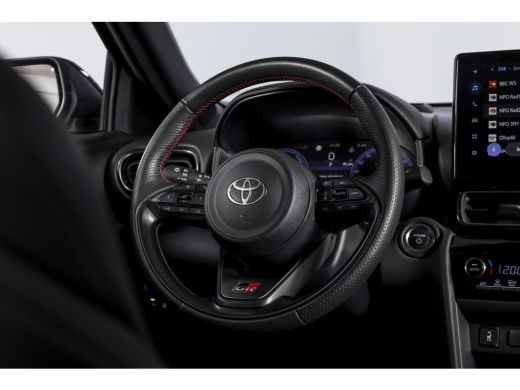 Toyota Yaris Cross 1.5 Hybrid 130 GR Sport | Adapt.Cruise | Head-up | 360 Camera | Stoel+Stuurverw. | Dig.Cockpit | ... ActivLease financial lease