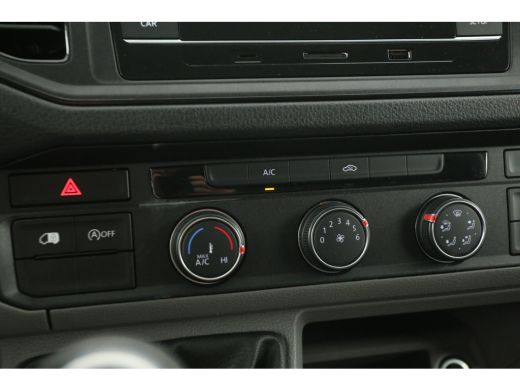 Volkswagen Crafter 35 2.0 TDI L3H2 | 140PK | Airco | 3 Zits | Parkeersensoren ActivLease financial lease