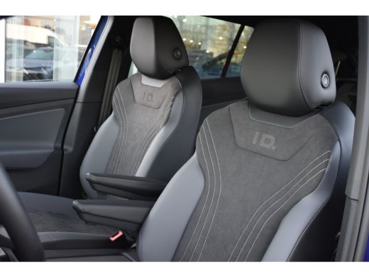 Volkswagen ID.4 Limited Edition | 'App-Connect' draadloze smartphone integratie | Achterbank in ongelijke delen n... ActivLease financial lease