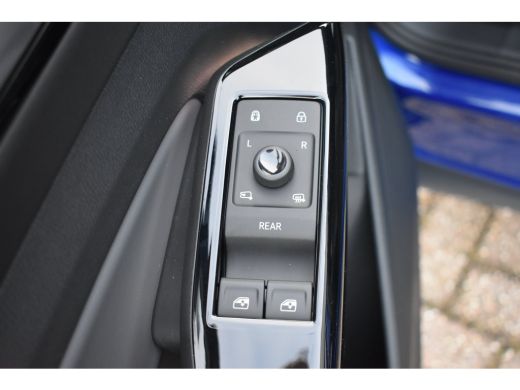 Volkswagen ID.4 Limited Edition | 'App-Connect' draadloze smartphone integratie | Achterbank in ongelijke delen n... ActivLease financial lease