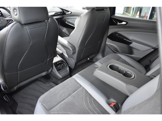 Volkswagen ID.4 Limited Edition | 'App-Connect' draadloze smartphone integratie | Achterbank in ongelijke delen n... ActivLease financial lease
