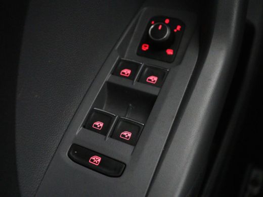 Volkswagen T-Cross 1.0 TSI Style | Automaat | Stoelverwarming | Camera | Virtual Cockpit | Trekhaak | Navigatie | Ad... ActivLease financial lease