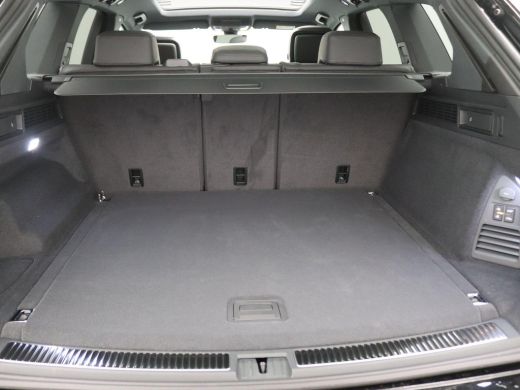 Volkswagen Touareg 3.0 TSi eHybrid 4MOTION R Final Edition 463PK DSG matrix led, trekhaak, panoramadak, 360gr. camer... ActivLease financial lease