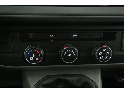 Volkswagen Transporter 2.0 TDI 150PK L2H1 | Ascot Grey | Airco | 3 Zits | Elektrpakket ActivLease financial lease