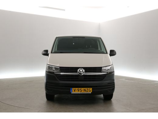 Volkswagen Transporter 2.0 TDI 150PK L2H1 | Ascot Grey | Airco | 3 Zits | Elektrpakket ActivLease financial lease