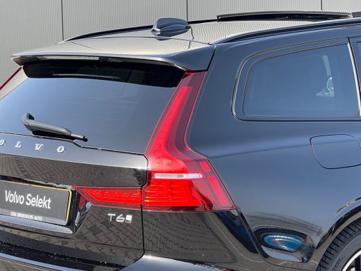 Volvo  V60 T6 Plug-in hybrid AWD Ultra Dark | Panoramadak | Trekhaak | 360 Camera | Head-up Display | Leder ... ActivLease financial lease