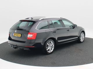 Skoda Octavia Combi 1.0 TSi 115 Pk Automaat Ambition Business | Trekhaak | Navigatie | CarPlay | Stoelverwarmin...