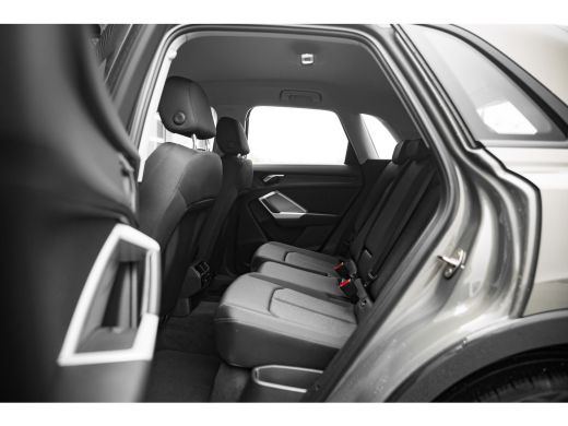 Audi Q3 35 TFSI Pro Line | Apple Carplay/Android Auto|telefoonintegratie premium | Metaalkleur | Voorstoe... ActivLease financial lease