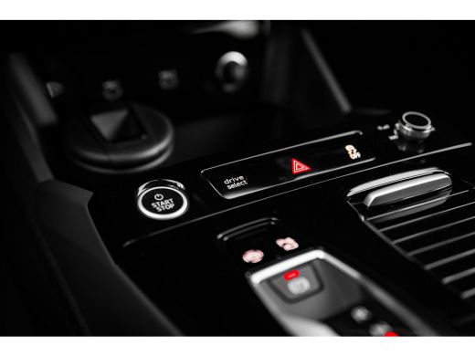 Audi Q6 e-tron S edition | Adaptive air suspension | Adaptive cruise control | Audi sound system ActivLease financial lease