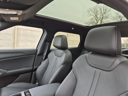 BYD ATTO 2 Comfort 65 kWh | 430km WLTP | 360&deg; camera | Warmtepomp | Panoramadak | Stoelverwarming | Dodehoek... ActivLease financial lease